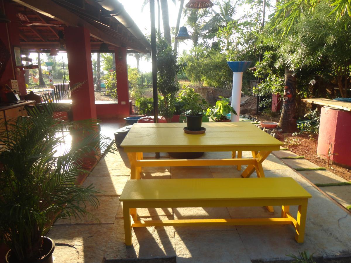 The Yuppi Hippi Female Hostel Anjuna Buitenkant foto