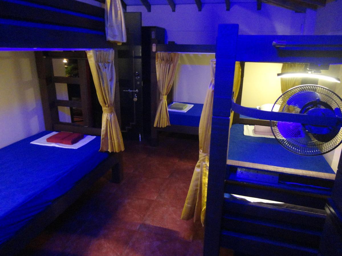 The Yuppi Hippi Female Hostel Anjuna Buitenkant foto