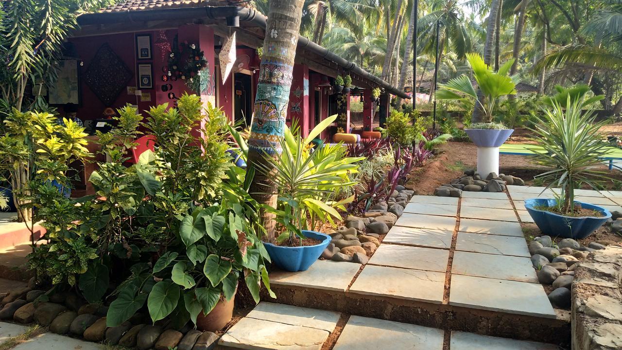 The Yuppi Hippi Female Hostel Anjuna Buitenkant foto